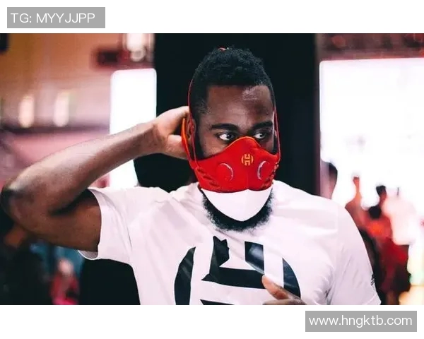 足球球星联名设计口罩引领时尚潮流运动与环保完美融合